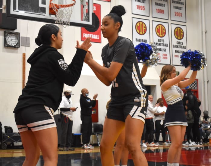 Etiwanda Sierra Canyon girls basketball3